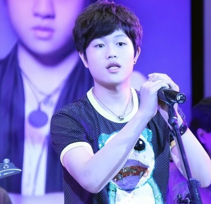 回顾李双江妻儿远走欧洲如今顶着85岁的高龄仍要出去商演