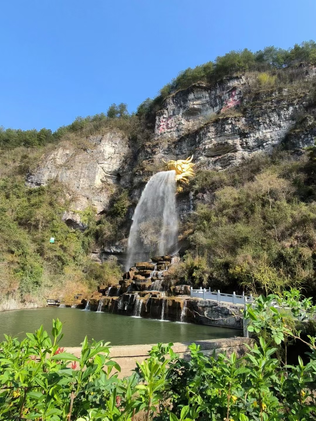 人的素质 不在于学历高不高, 大部分人 认为学历