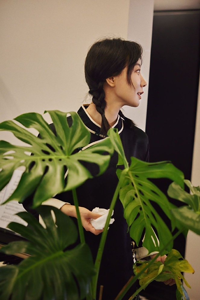 王珞丹全素颜出镜 这状态真的羡慕了!非常的清新自然