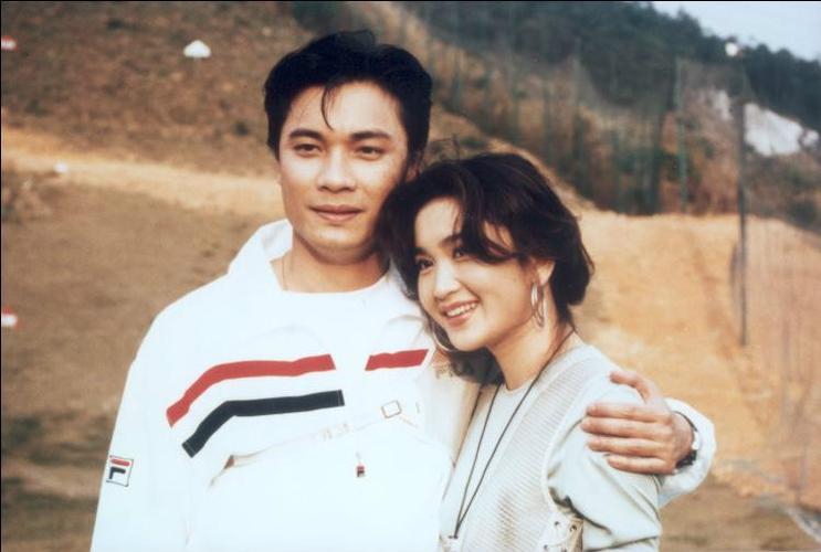 回顾罗嘉良抛弃相爱30年的方敏仪投入苏岩怀抱如今他幸福吗