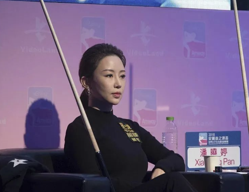 回顾九球天后潘晓婷身家8亿41岁单身一人她在追求什么