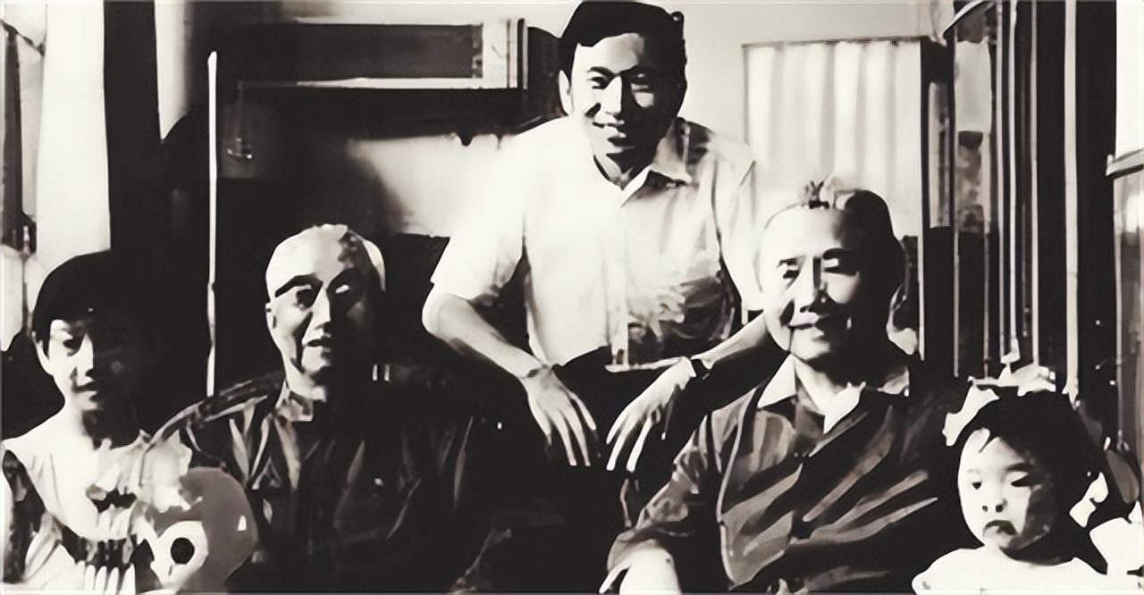 1950年周总理向徐向前夫人敬酒20年前那件事太对不起你了