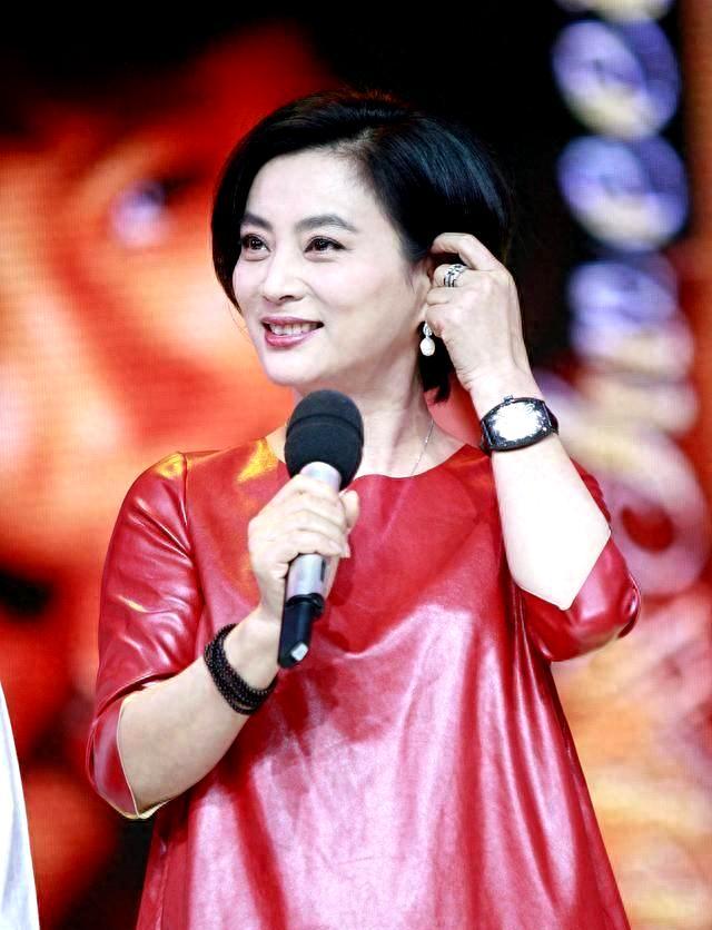 回顾李玲玉21岁嫁初恋34岁再嫁犹太富商与混血儿子相处很独特