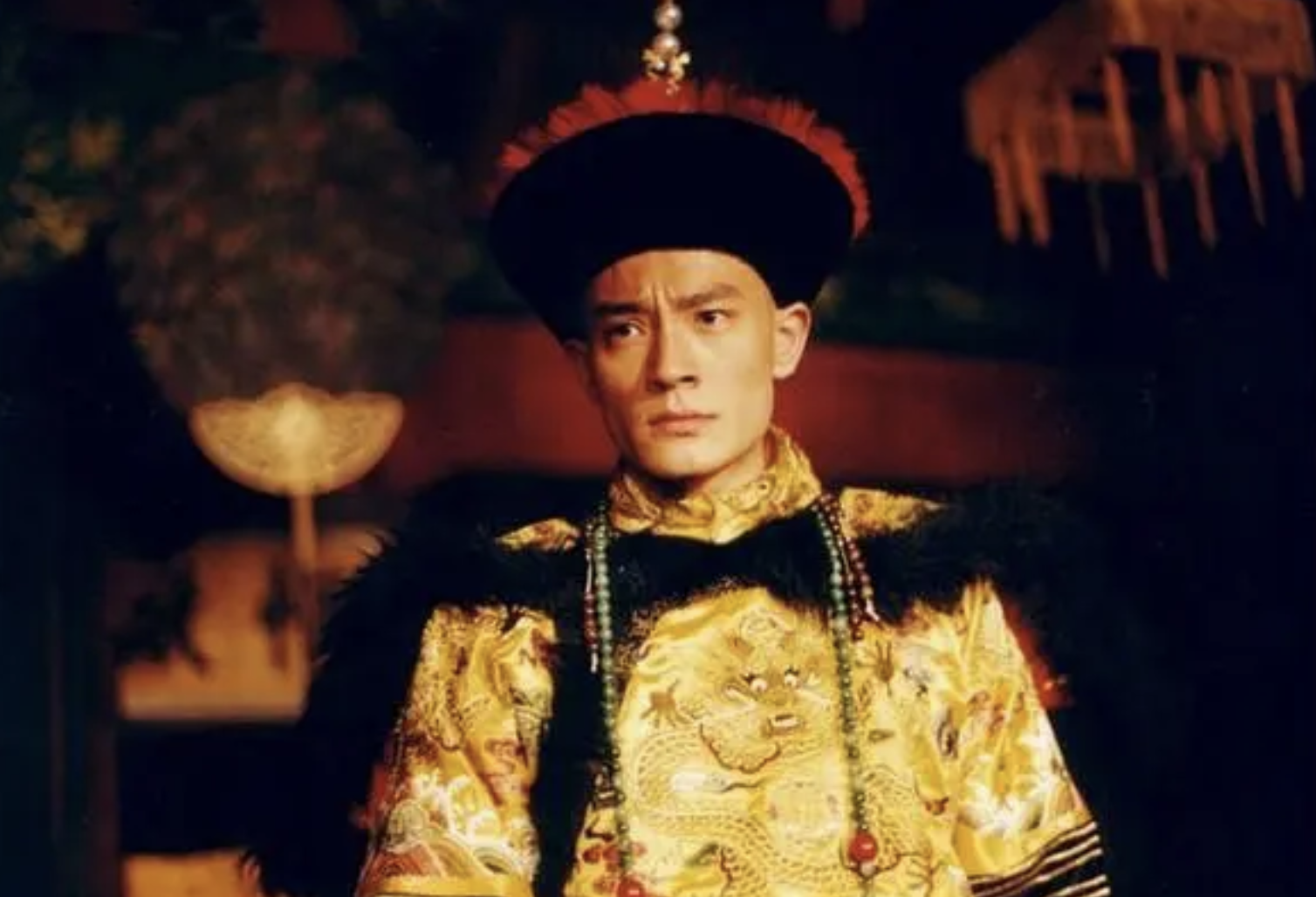 回顾演员李光洁与郝蕾离婚后为何转身娶了小12岁的演员隋雨蒙