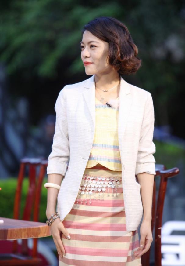 复旦大学女教授陈果,只因读错"耄耋"两字,被网友炮轰