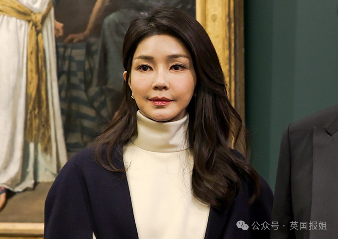 韩总统夫人已失踪3个月收名牌包贿赂被偷拍人间蒸发网友韩版消失的