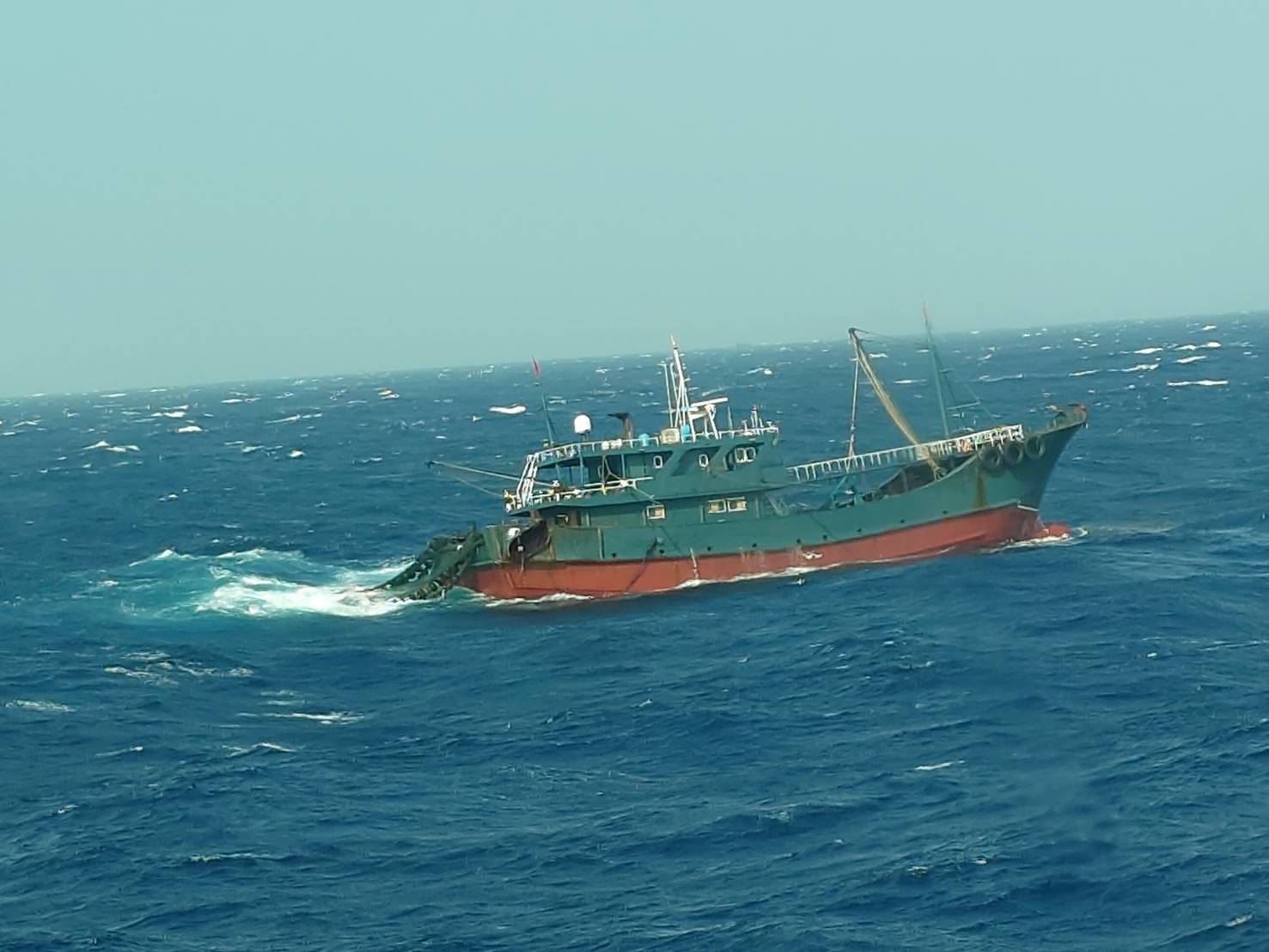 大陆渔船在澎湖遭攻击,解放军联合海警实战演训,为统一行动准备