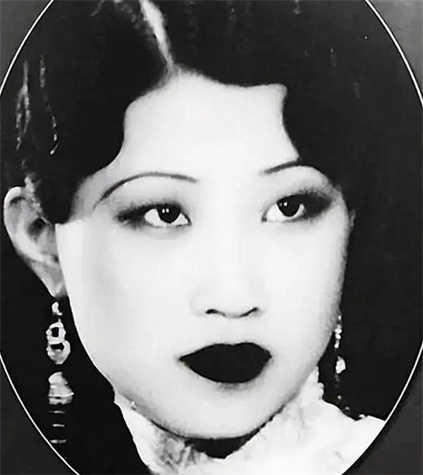 88岁赵一荻病逝,离世留下11字遗言,张学良悲恸大哭