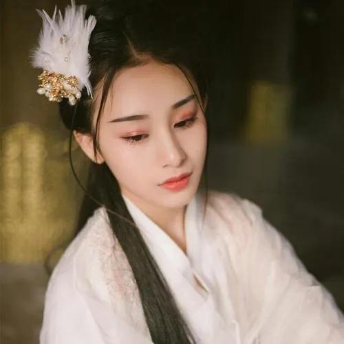 唐朝玉真公主16岁岀家入道结交李白王维等文人雅士未婚逍遥