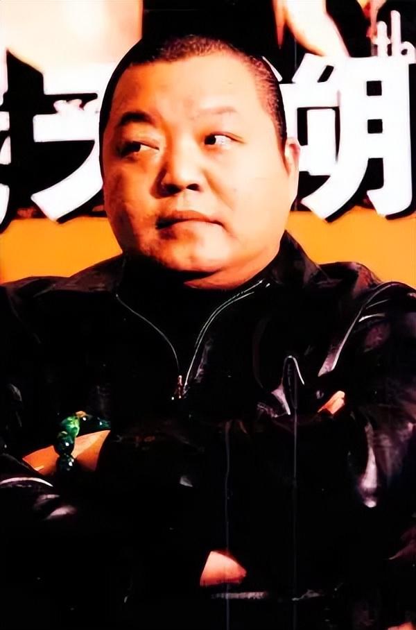 回顾歌手臧天朔去世前不让朋友看望去世后母亲和妻子对簿公堂