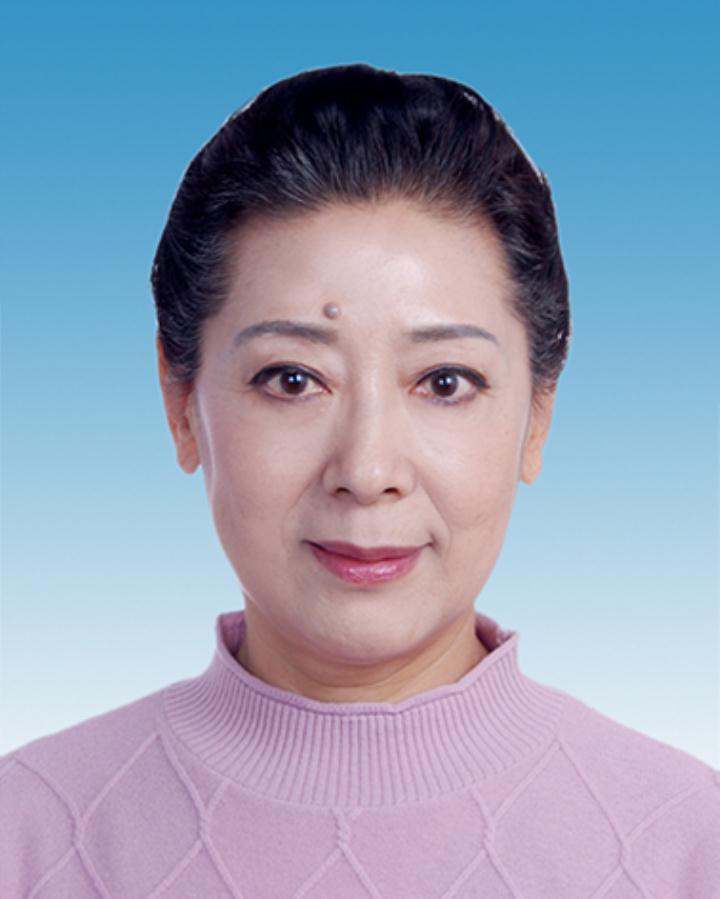 回顾关牧村母亲早逝70岁的我不敢老去还要给百岁老父尽孝