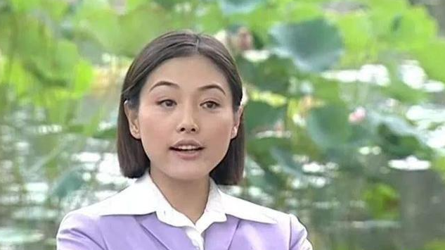 张延父亲早逝嫁大5岁香港演员生一女和丈夫拥有两个家