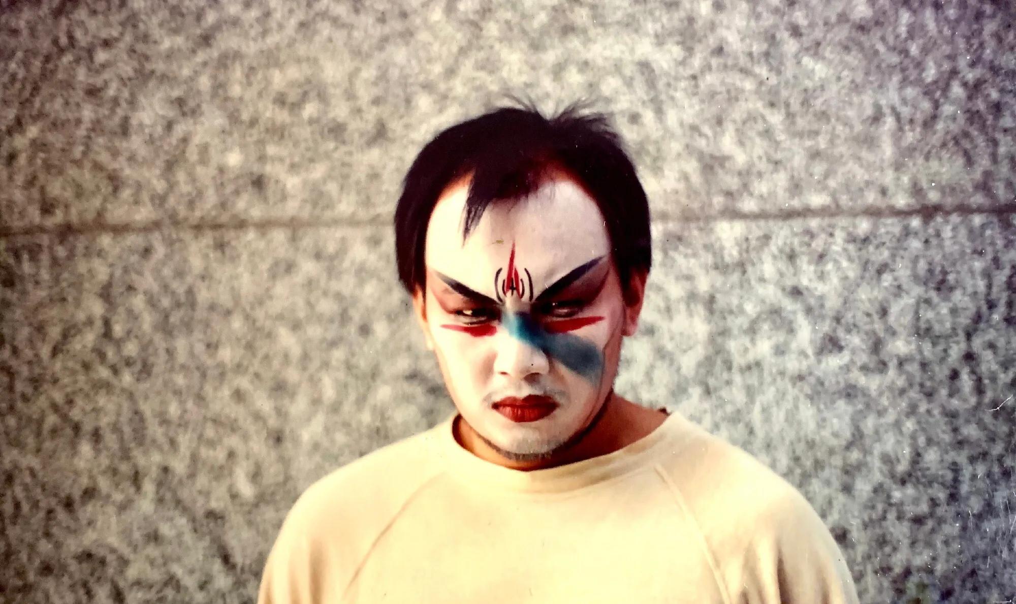 那时刘亮佐已经离婚两年,带着7岁的儿子一起生活.