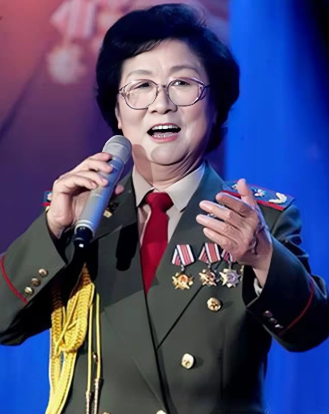 回顾马玉涛离婚又再婚丈夫病逝10年女儿见证了他们的恩爱