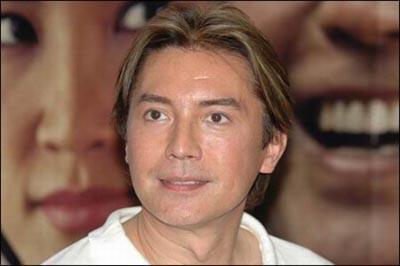 回顾一代男神尊龙我没有来处也没有归途这一生都是借来的