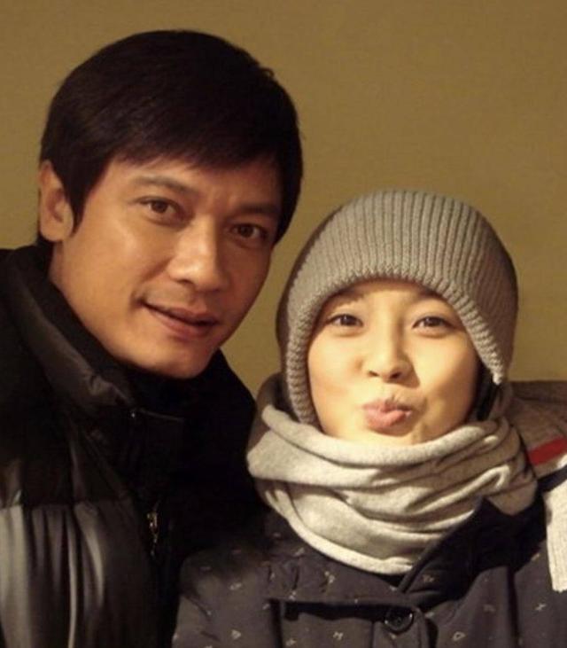 回顾罗嘉良抛弃相爱30年的方敏仪投入苏岩怀抱如今他幸福吗