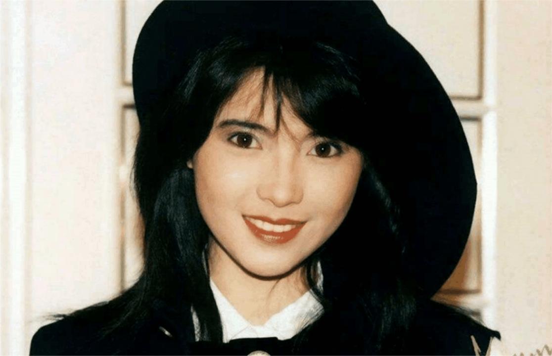 蓝洁瑛含恨离世曾遭影坛大哥性侵寂寞终老孤苦伶仃