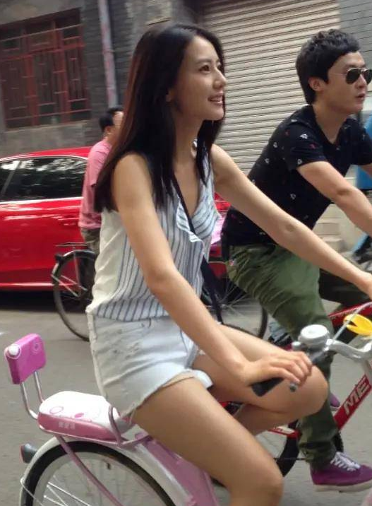 回顾路人的镜头好真实袁泉变素人蒋欣不协调高圆圆太绝了