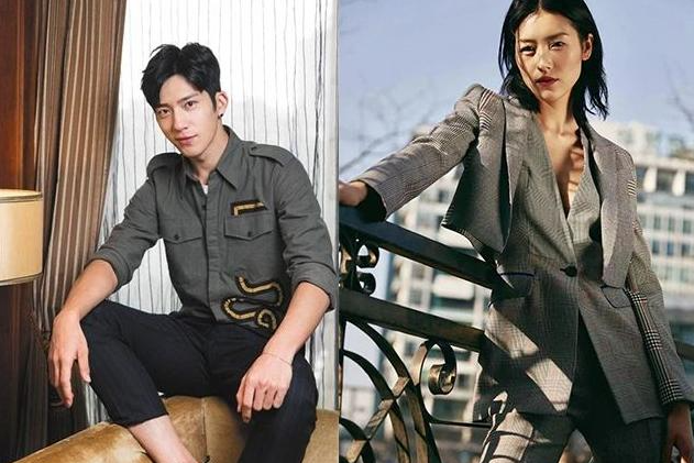 回顾井柏然出生28天父母离异奶奶捡废品将他养大养恩难报