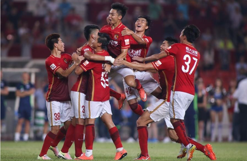 回顾入籍中国4年赚走3600万25岁退回原国籍