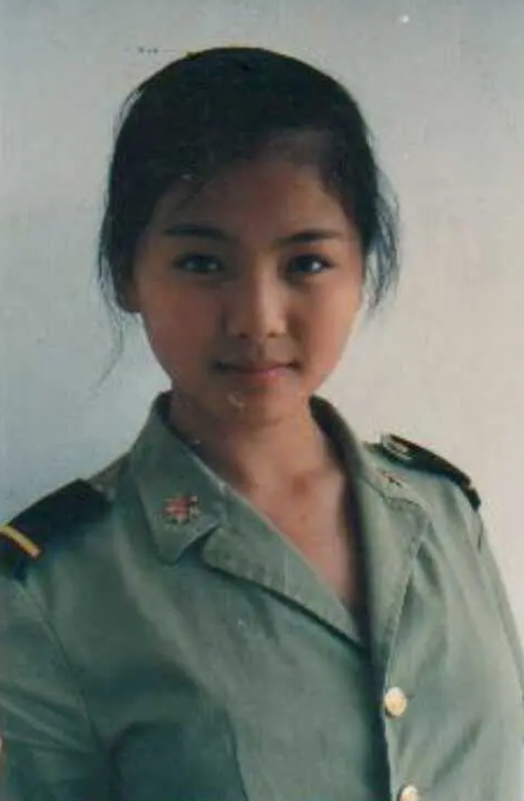 回顾贤惠的刘涛从小家贫又种菜养猪逆袭成名后扶持破产丈夫