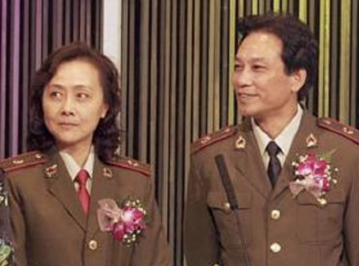 回顾演员黄梅莹我这辈子正确的决定就是嫁给了老戏骨金鑫