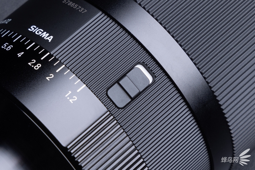 同级别最轻适马50mmf12dgdnart评测