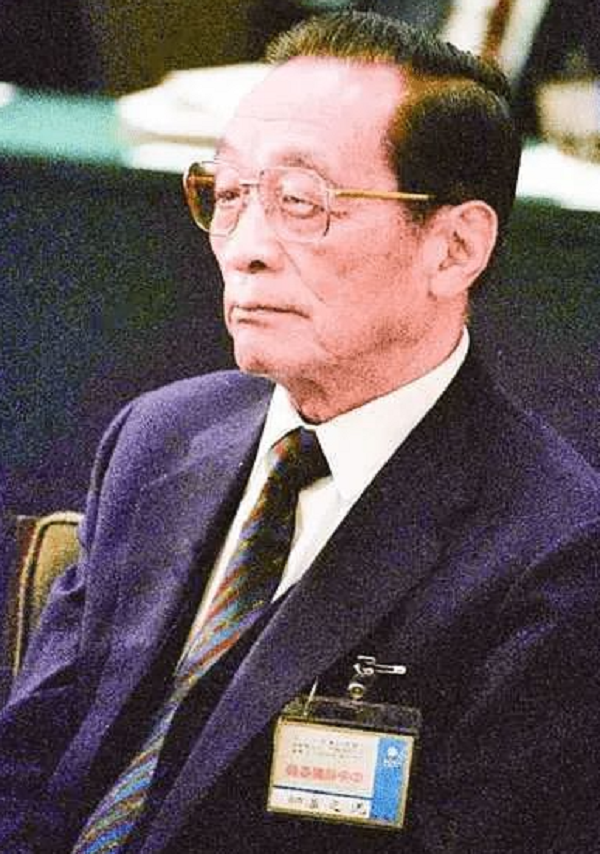 他是戴笠的得意门生潜伏延安三年回军统晚年回大陆治病受礼遇