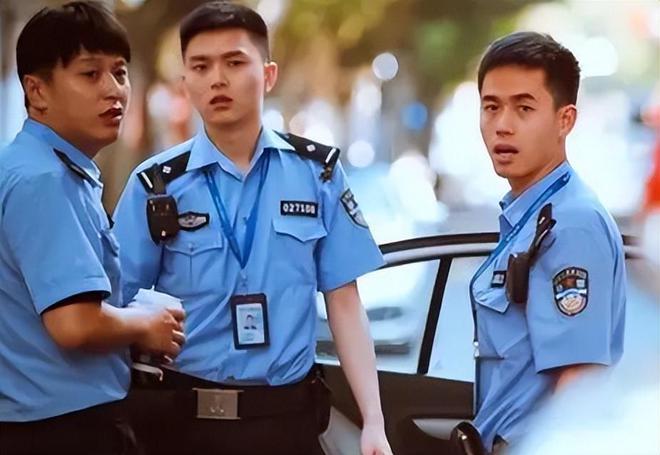 协警衣服辅警图片