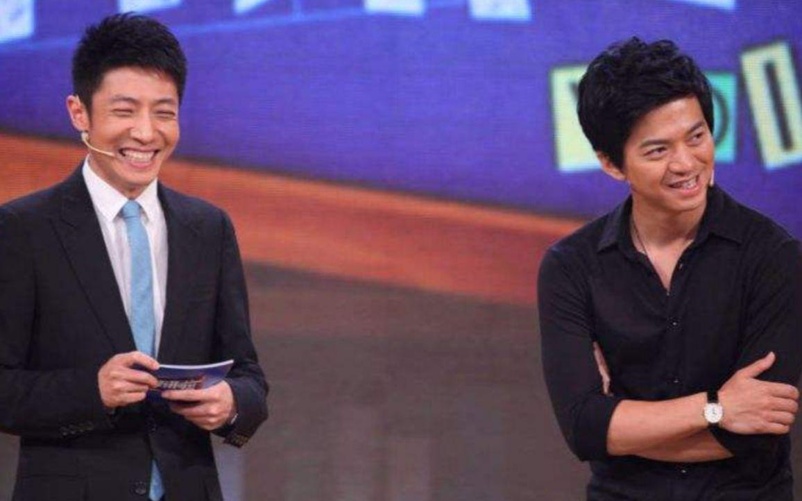 水木年华组合出道,因分歧,选择单飞98年的时候,李健清华毕业,被父母