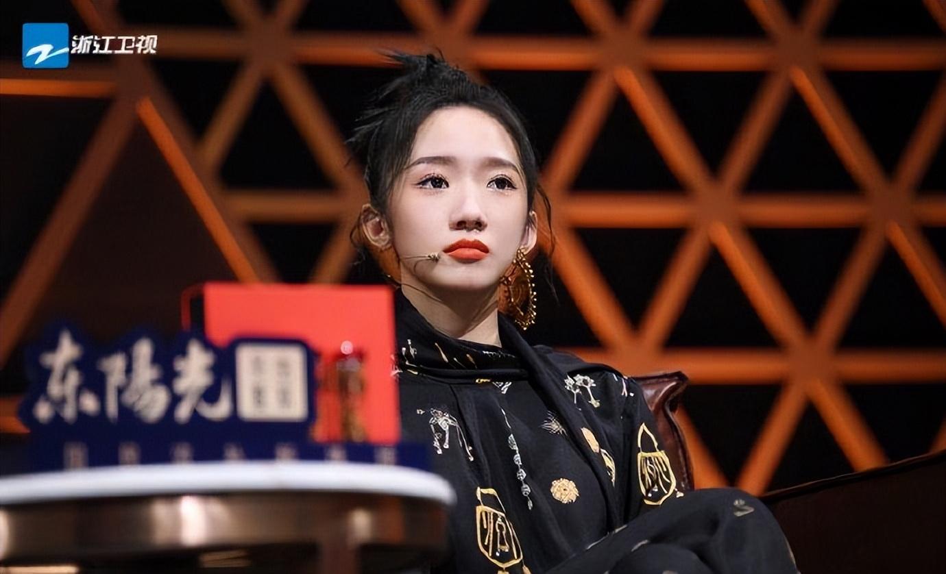 孟美岐点评"情歌教父"