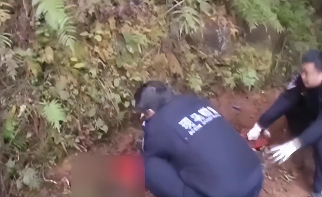 将儿子抛尸荒野