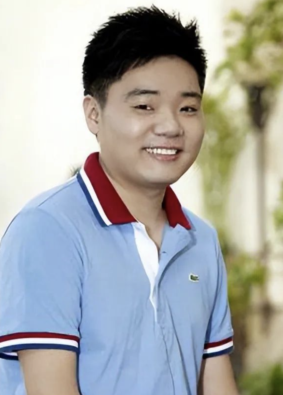 回顾丁俊晖娶大6岁的富家姑娘母亲患癌去世成了他一生的痛