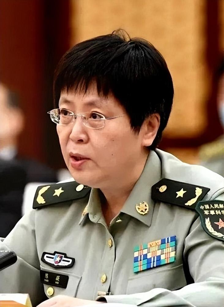 回顾陈薇结婚30年没做过家务丈夫做家务是对她才能的浪费