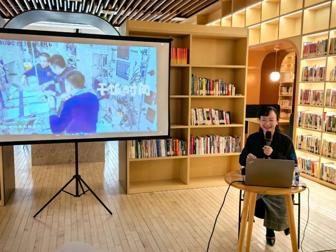 图书活动报道（图书活动宣传海报） 图书活动

报道（图书活动

宣传海报）《图书活动宣传语》 中国图书