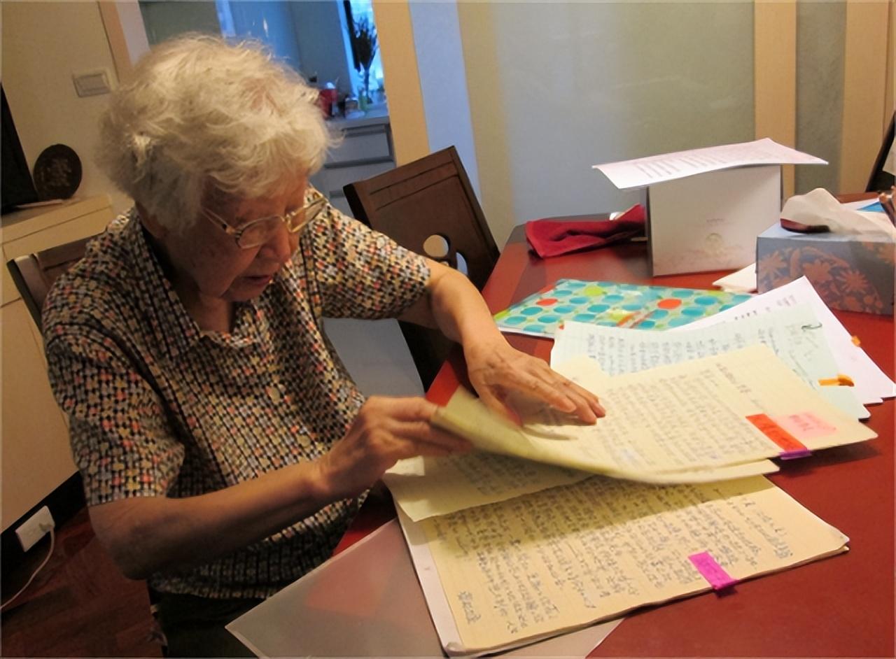 书信成了彼时苦难生活的精神食粮,而在1945年的5月,齐邦媛闻之张大飞