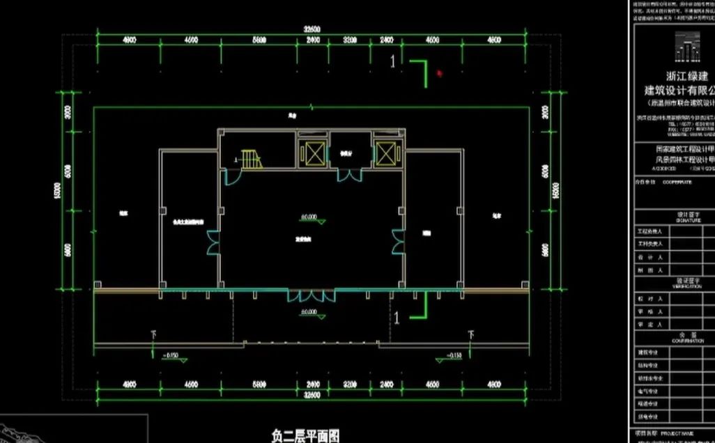 同版本的显示效果)这个时候,通常会有两种选择,一种是选择用天正插件