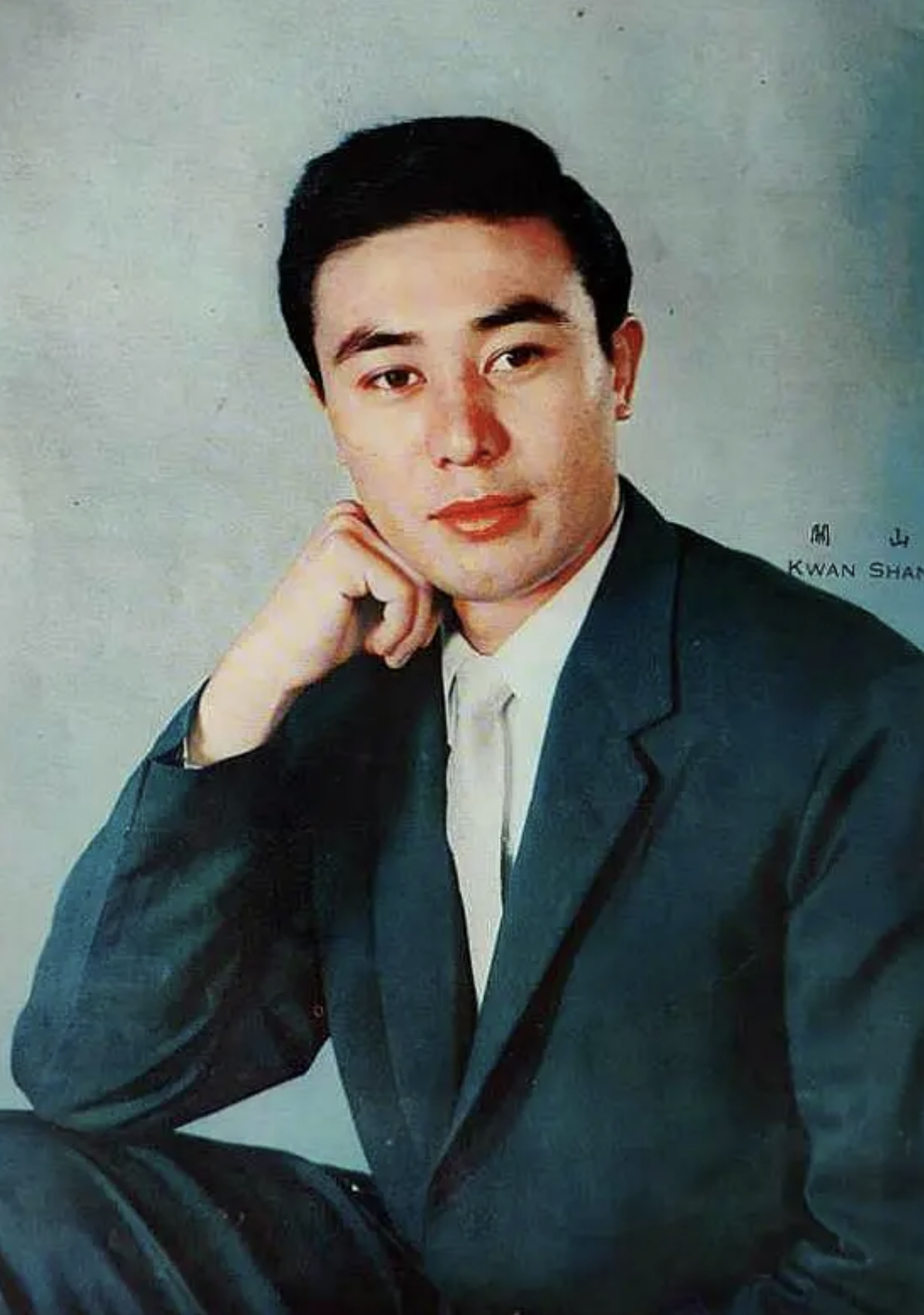 回顾关之琳父亲关山女儿28年不理他去世关之琳为他买400万墓地