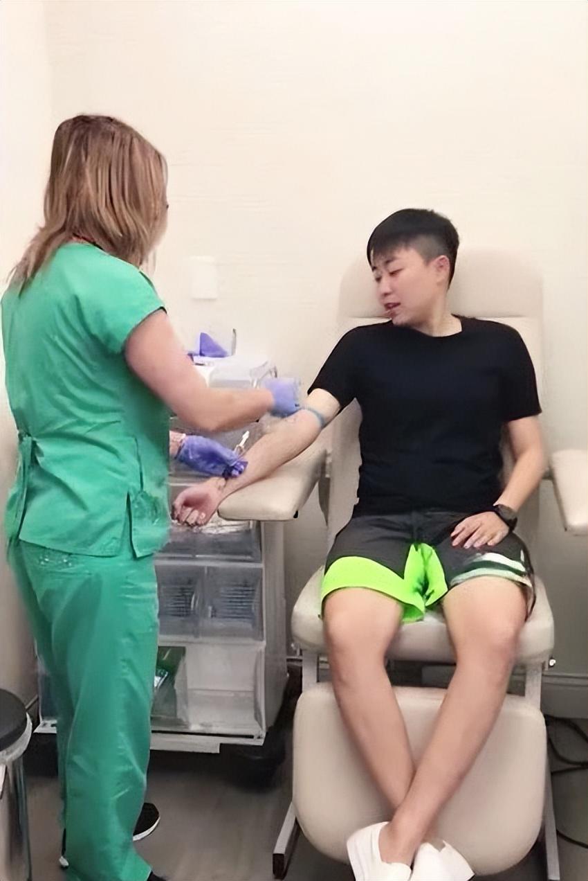 小万生宝宝(小万姑娘生孩子视频)
