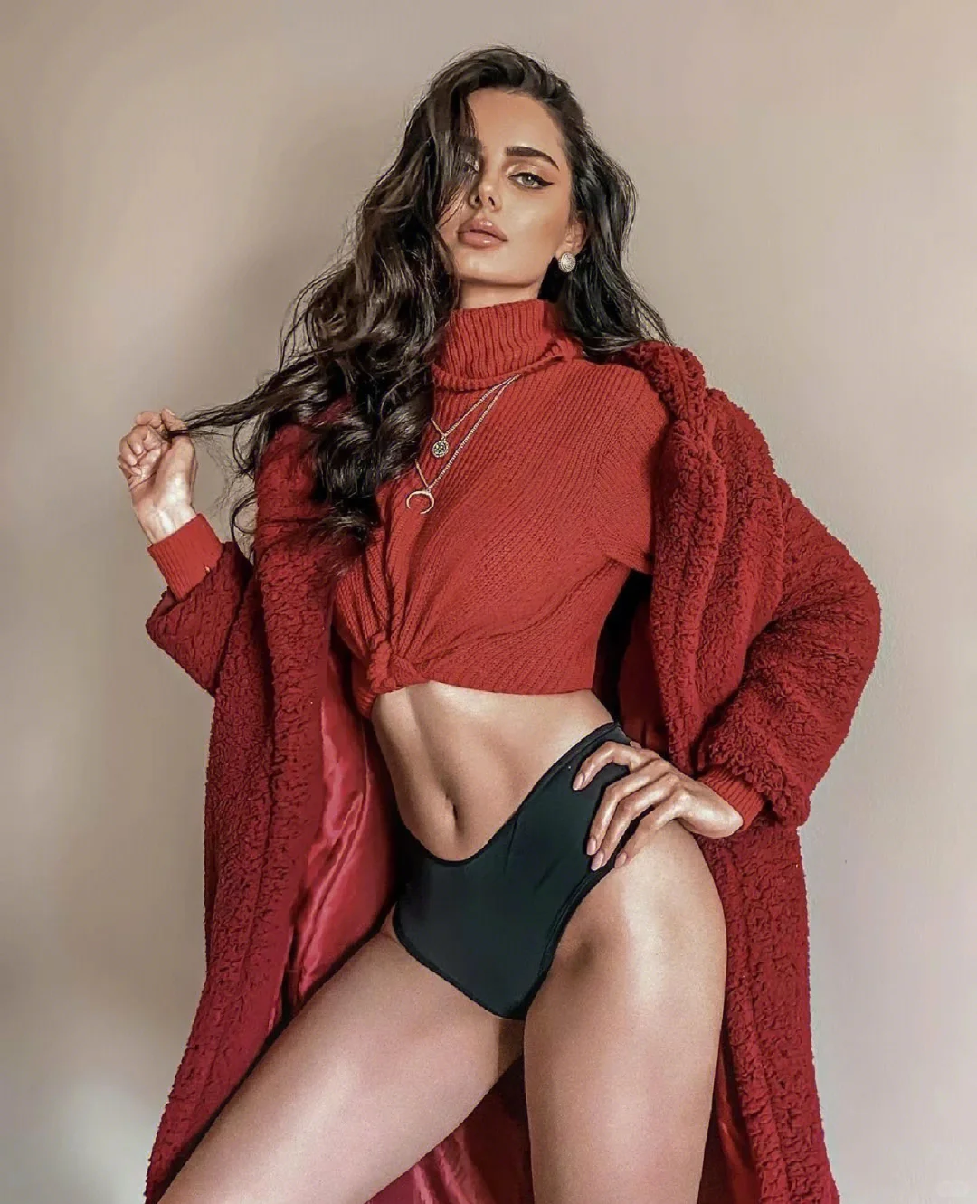 伊朗时尚界的璀璨明星:mahlagha jaberi,波斯第一超模