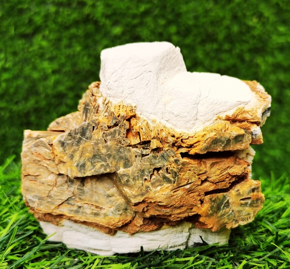 太行空青石主要产在河南安阳与鹤壁地区的淇河一带,焦作北部山区也有