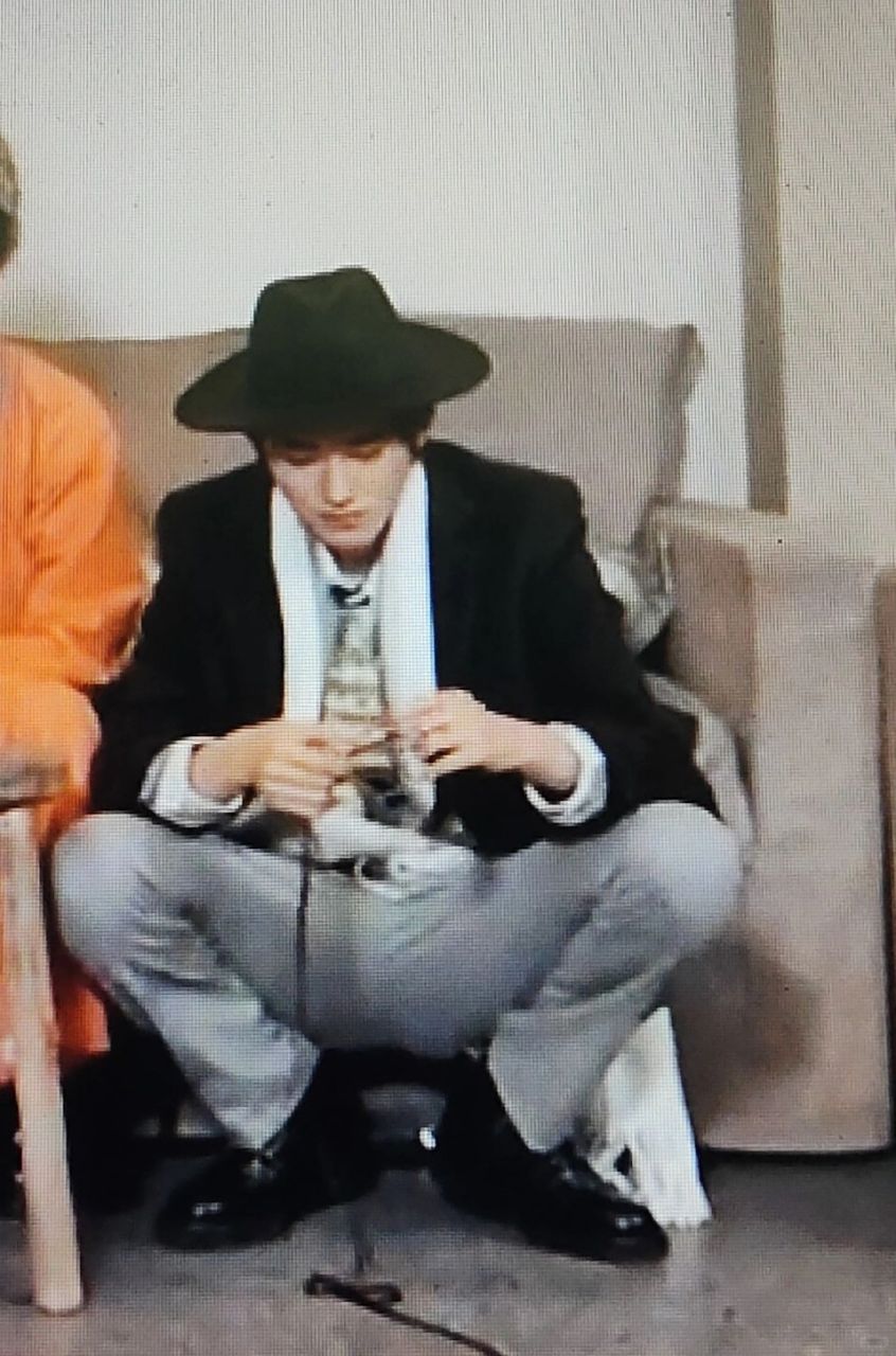 宋亚轩小动作多到爆炸,大爷味十足,谁懂我的笑点?