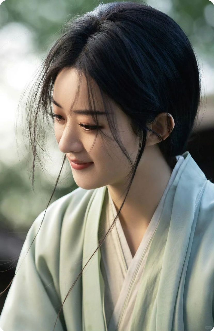 古装造型的赵丽颖,简直是美到词穷!看到她,我仿