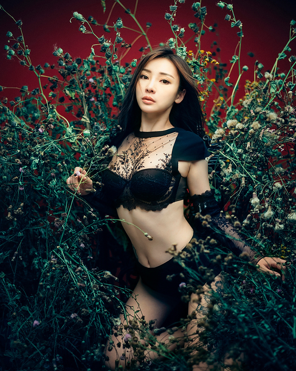 柳岩的《男人装》美照!