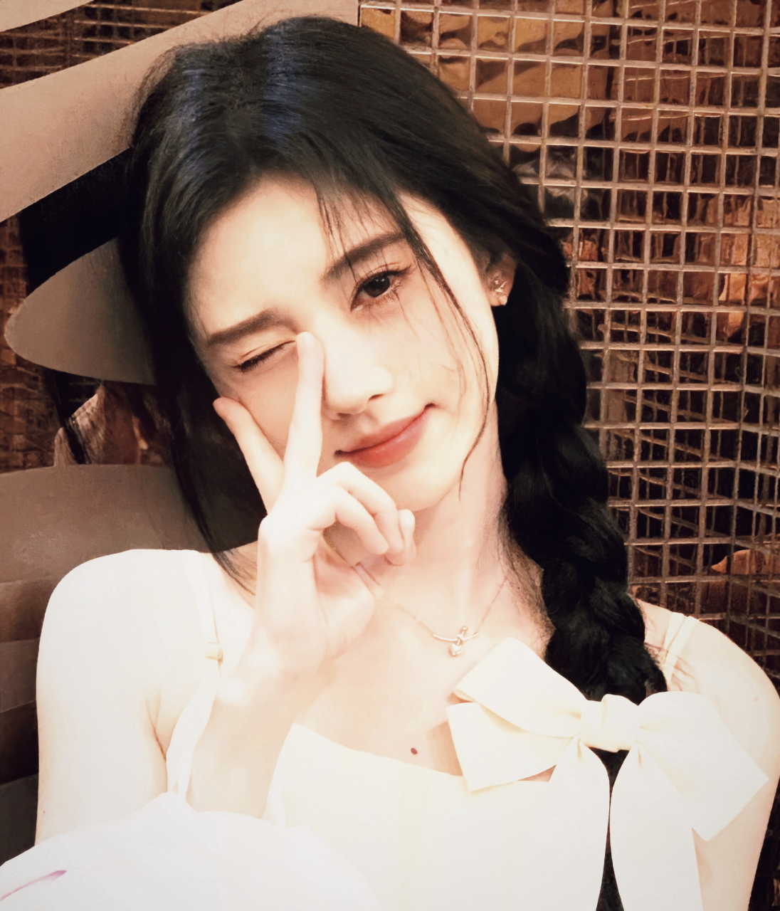 鞠婧祎的一组元气小清新头像合集