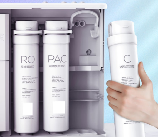 美的华凌净水器:家用智能必备,饮水健康从此开始