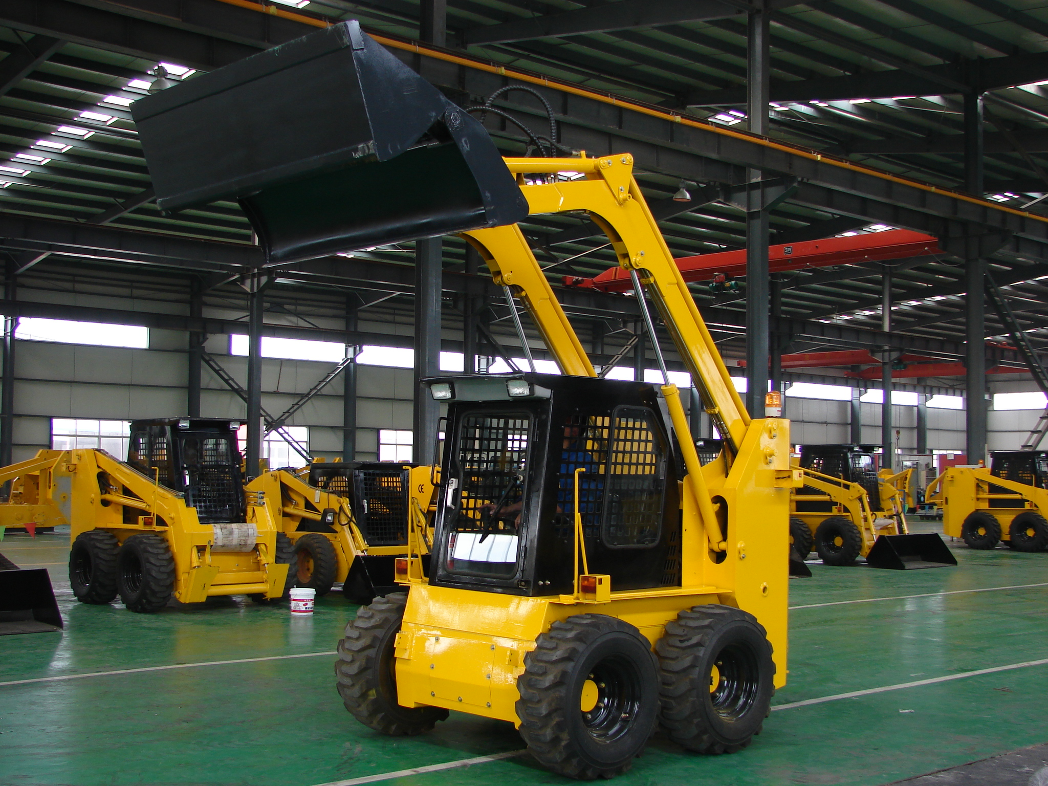 认识铲车扫地车:工程工地与公路施工的清洁神器