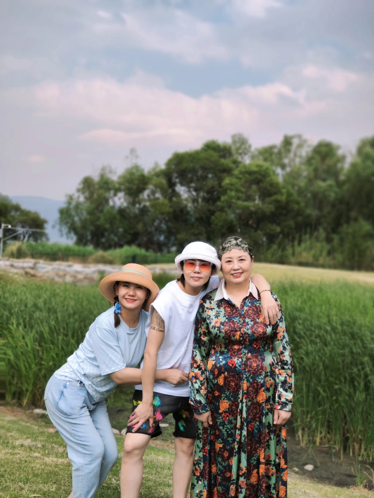 背后都有一个伟大的妈妈,王蒙的母亲张晓霞也是无数中国女性的缩影