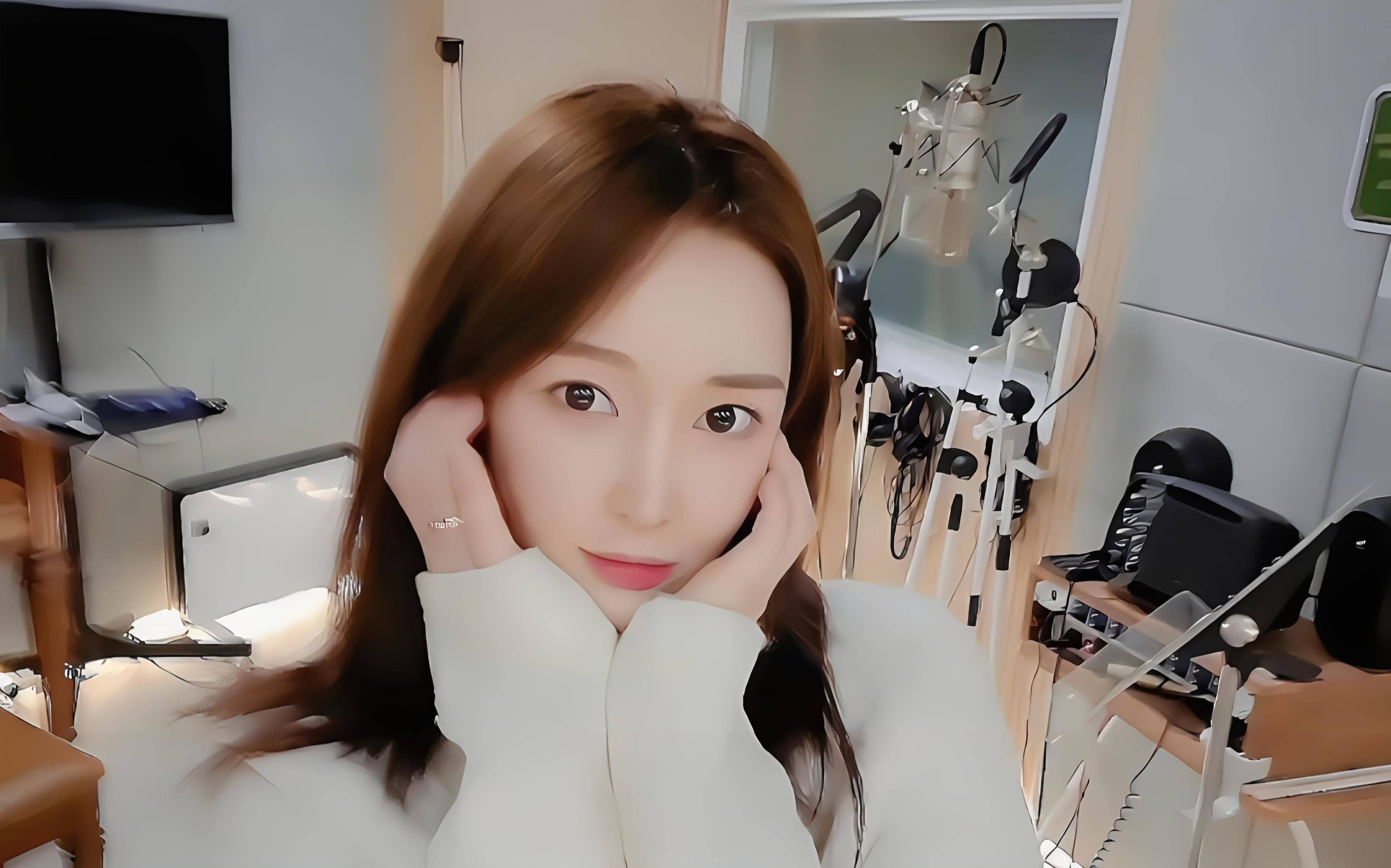 韩国女星李雅凛自杀事件引发娱乐圈震动,婚姻家暴阴霾笼罩昔日t