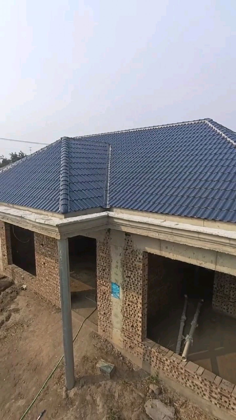 专业承接农村自建房平顶起脊,钢结构干挂琉璃瓦-度小视